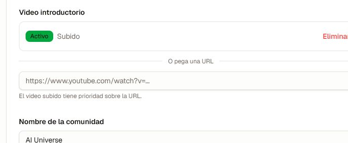 Controles del video introductorio con estado subido y una alternativa por URL.